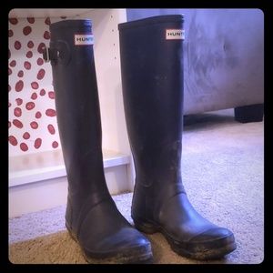 Hunter purple matte boot size 7